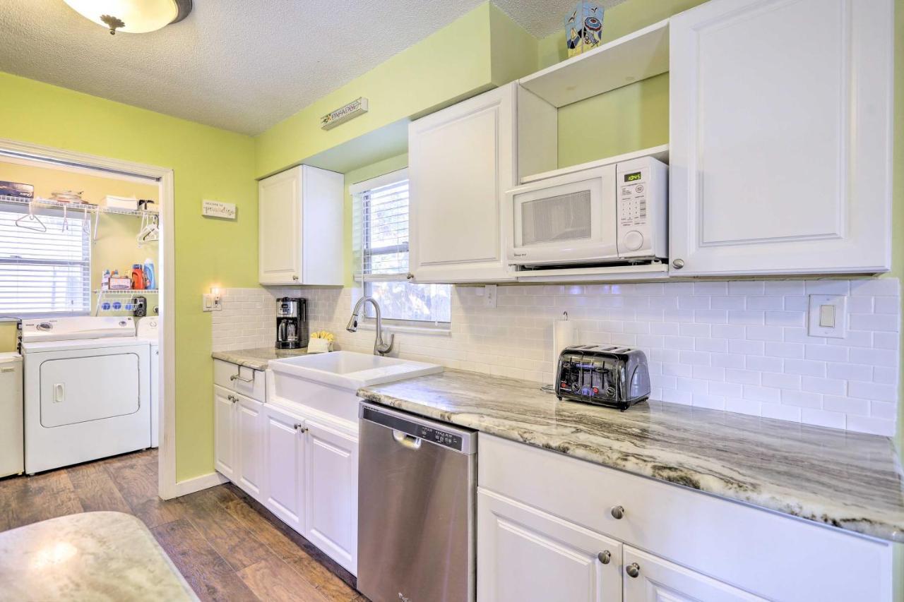 Cape Canaveral Cottage With Hot Tub Walk To Beach Kültér fotó